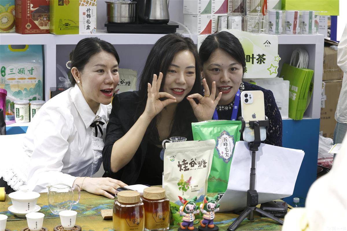 老品牌值得信赖1679